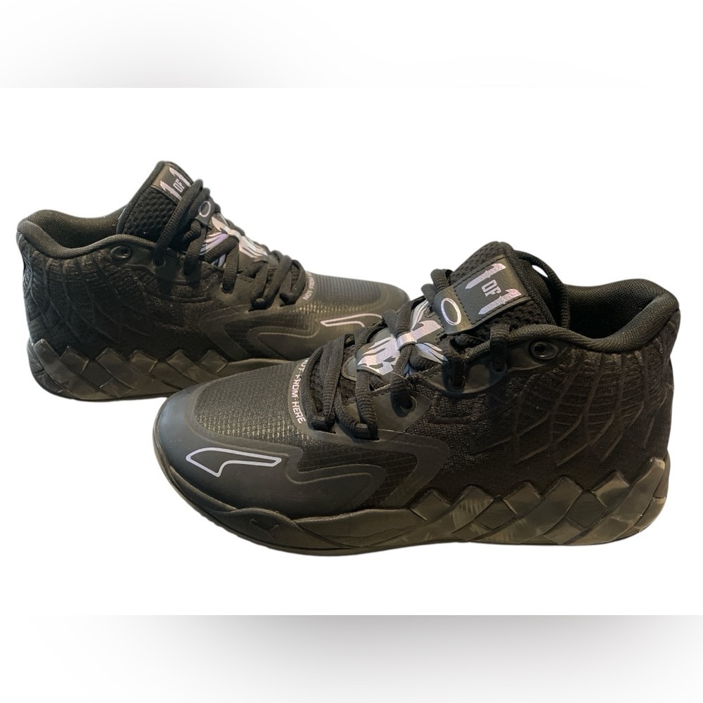 Puma MB.01 IRIDESCENT DREAMS Black Lamelo Ball